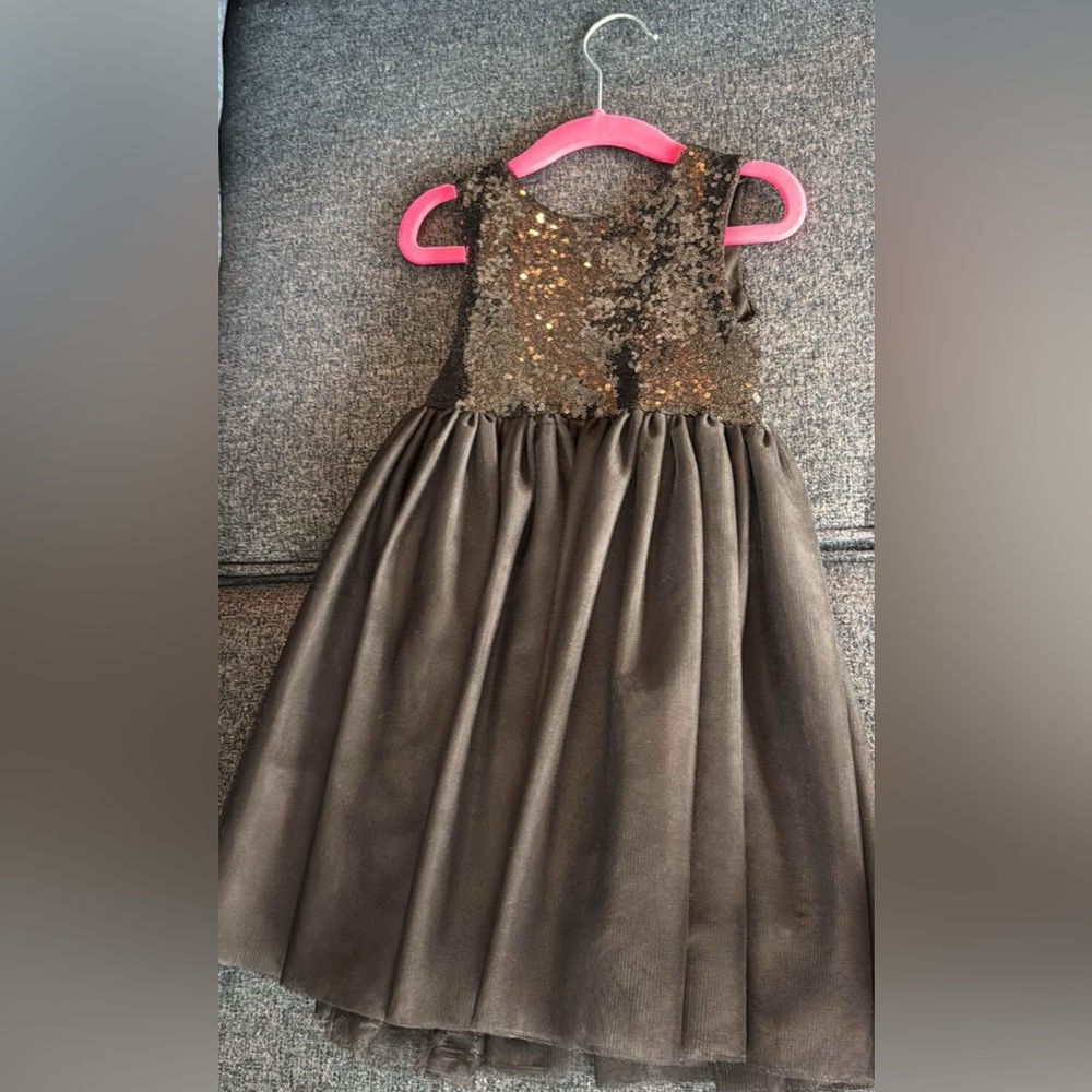 Elegant Sequin Kids Dress in black gold